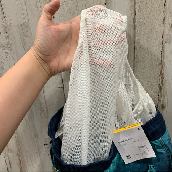 NWT Goodfellow Ocean Blue Stripe Board Short Swim Trunks 9” Inseam - Picture 3 of 6